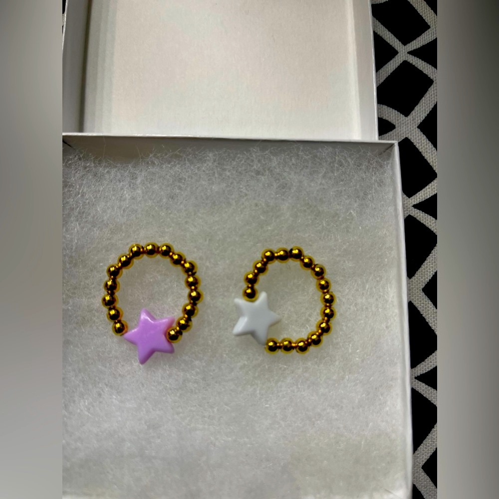⭐️⭐️⭐️Preppy Star Rings⭐️⭐️⭐️ - Picture 5 of 6